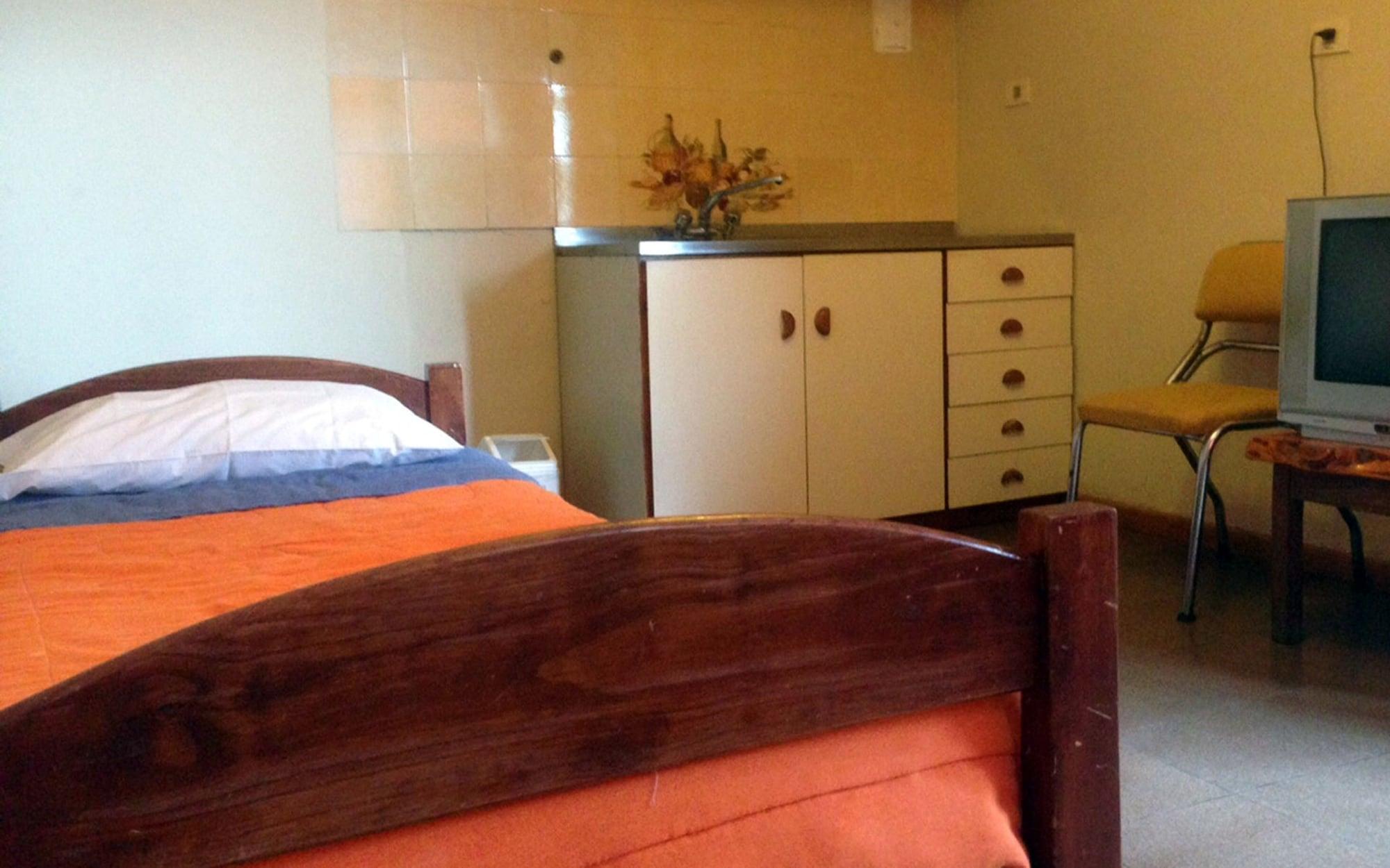 Hostel Inn Bariloche (Adults Only) Екстериор снимка