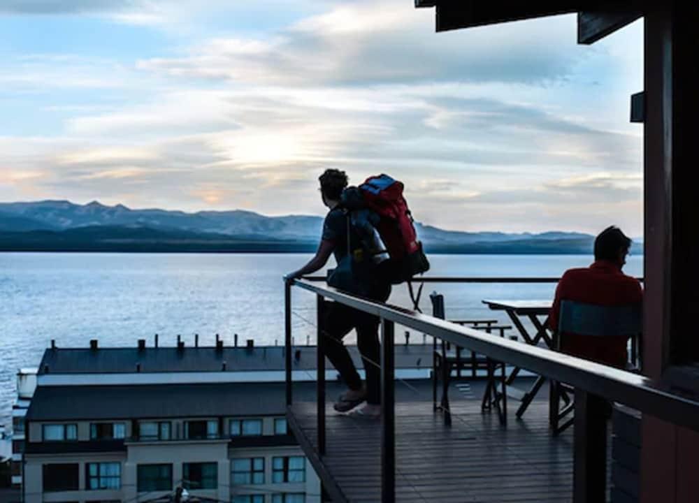 Hostel Inn Bariloche (Adults Only) Екстериор снимка