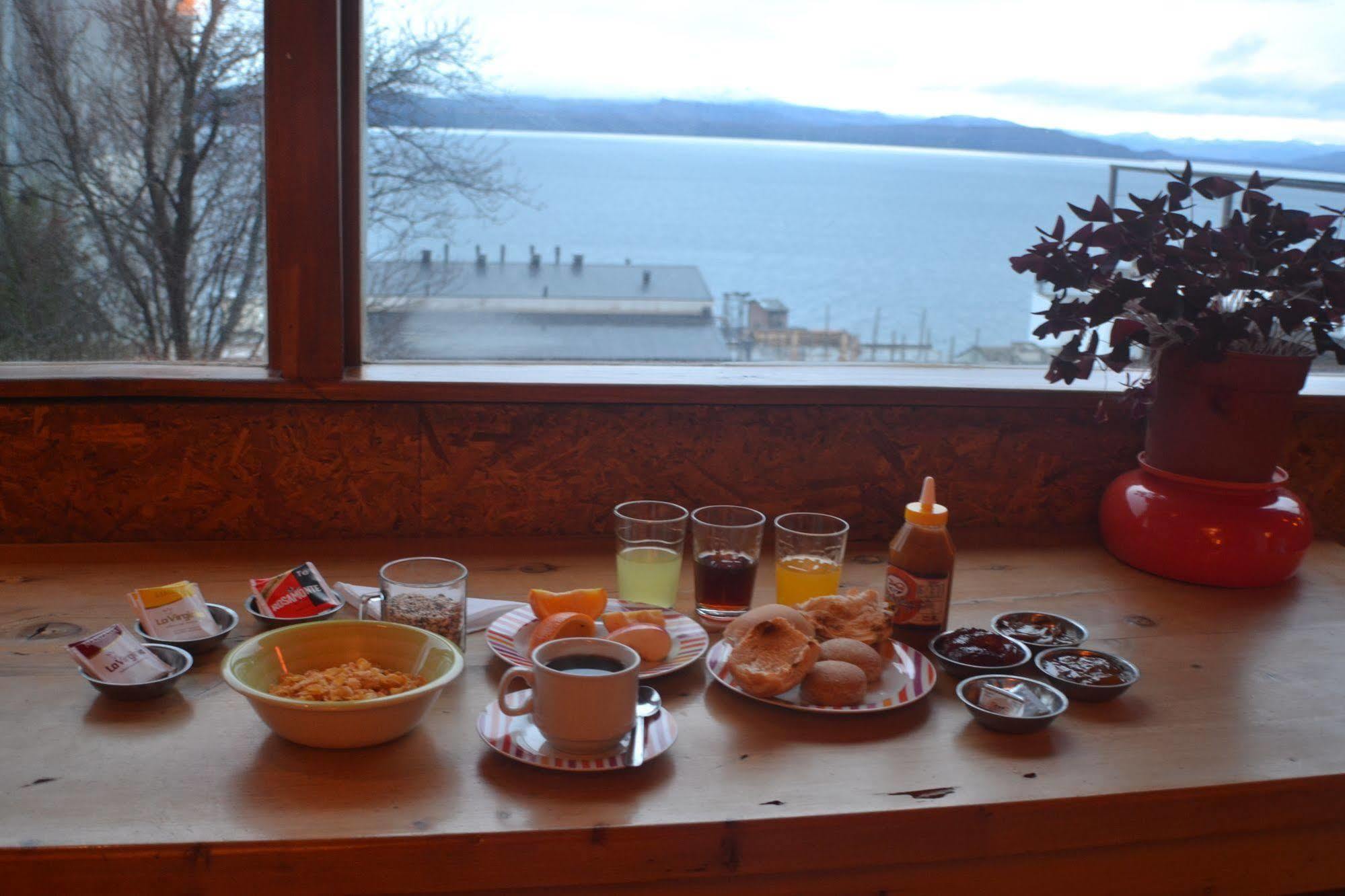 Hostel Inn Bariloche (Adults Only) Екстериор снимка